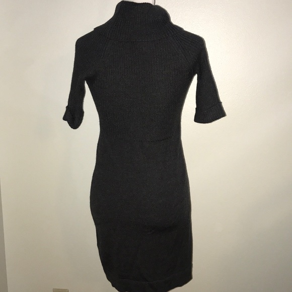Short sleeve grey turtleneck sweater dress - Picture 3 of 3